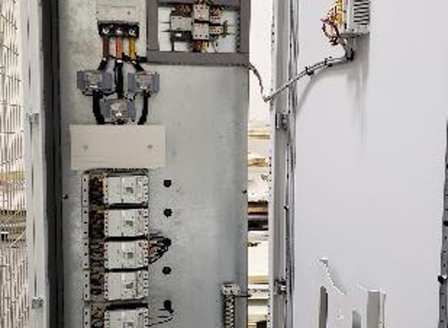 MONTAJE RED ELÉCTRICA DE SERVICIO LÍNEA SF