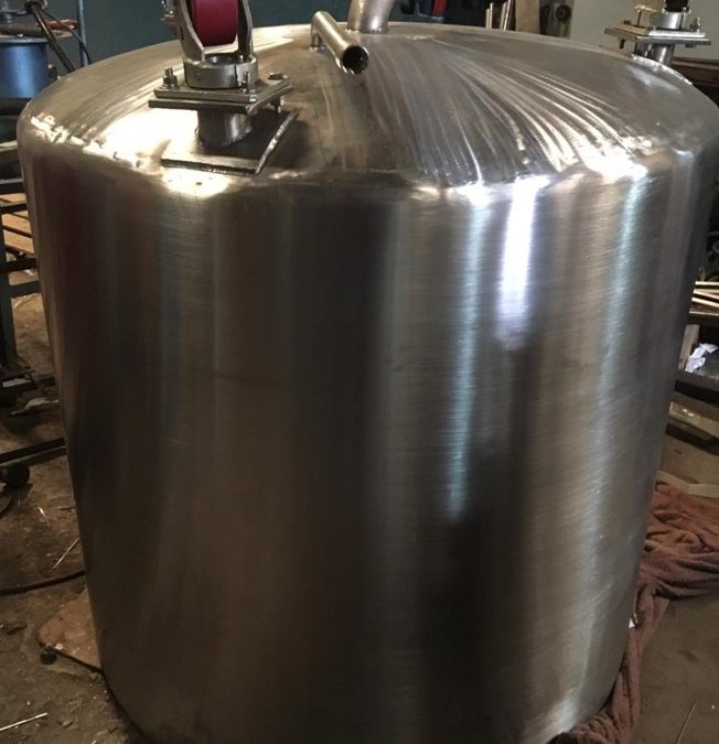 FABRICACIÓN Y SUMINISTRO DE UN REACTOR DE 1000 LITROS