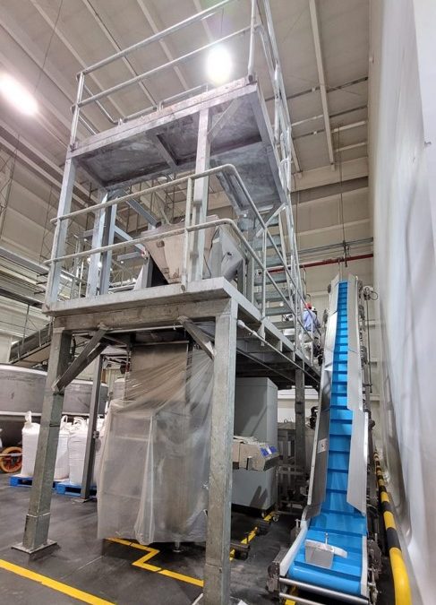 ADECUACIÓN Y MONTAJE DE LA PLATAFORMA EMPAQUE DX